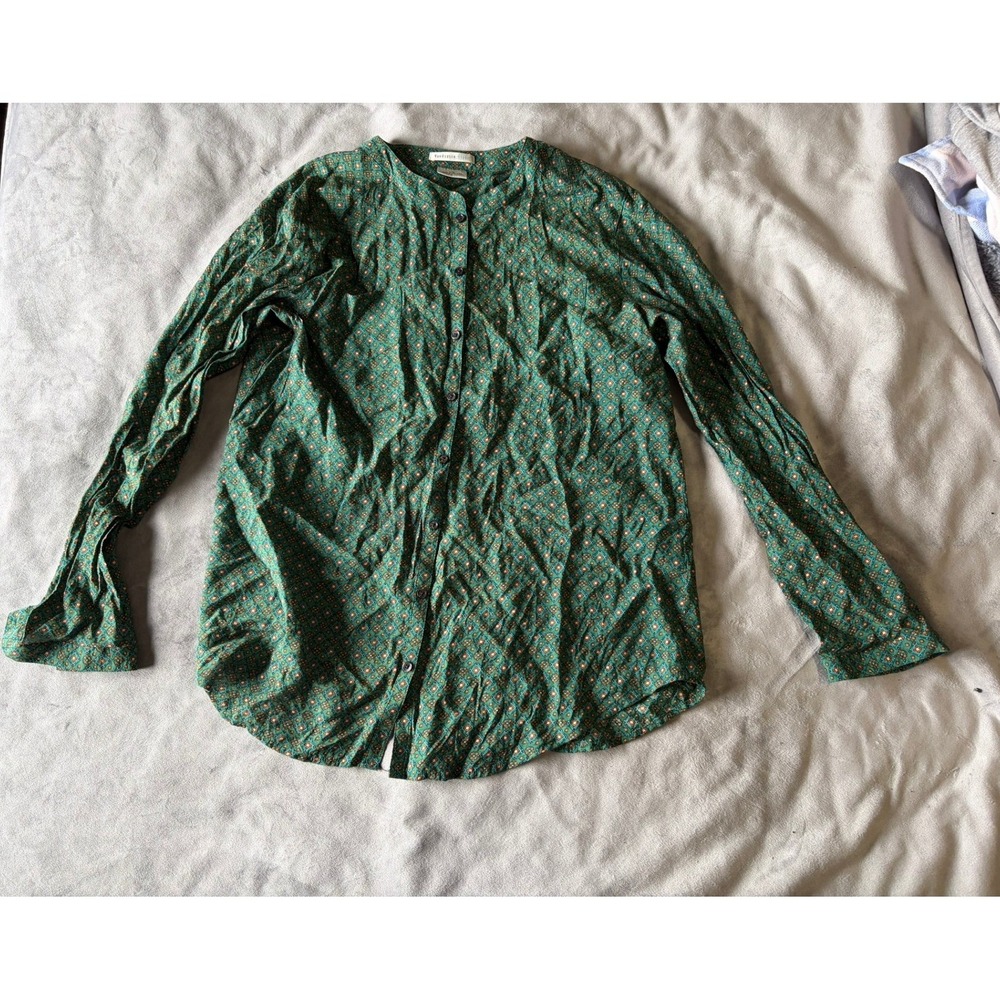 Van Heusen Studio Green Geometric Medallion Print Band Collar Button Down